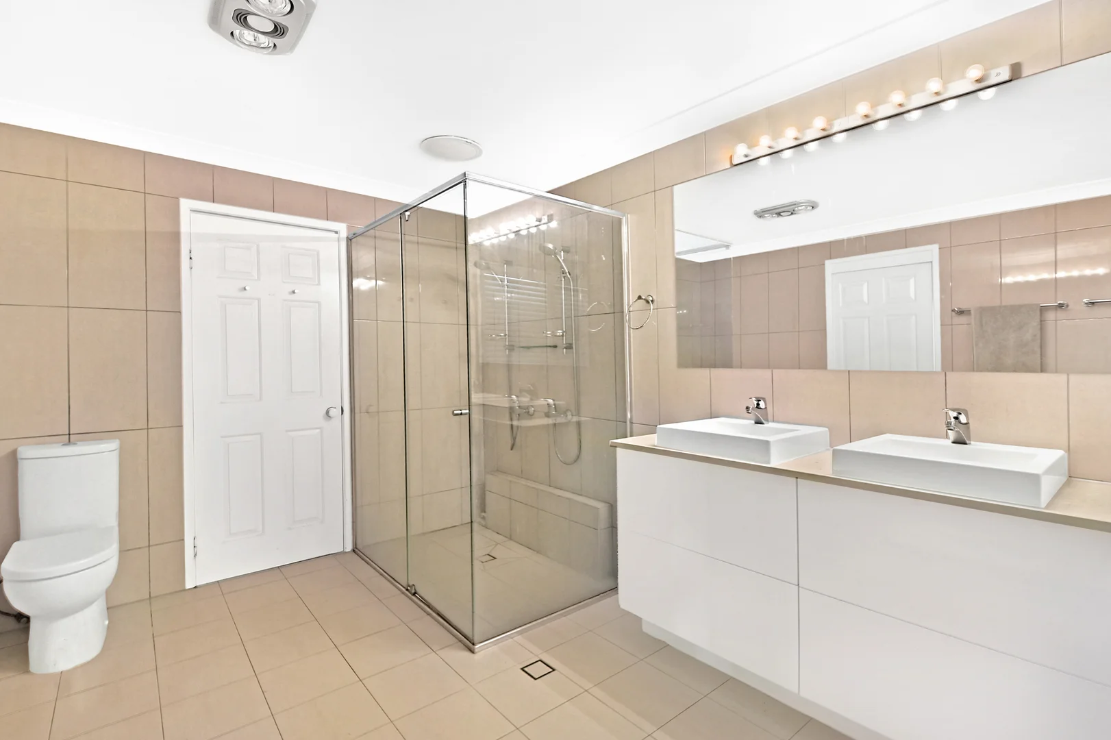 Additional image 7 of 15 Drayton Terrace, Mermaid Waters QLD 4218