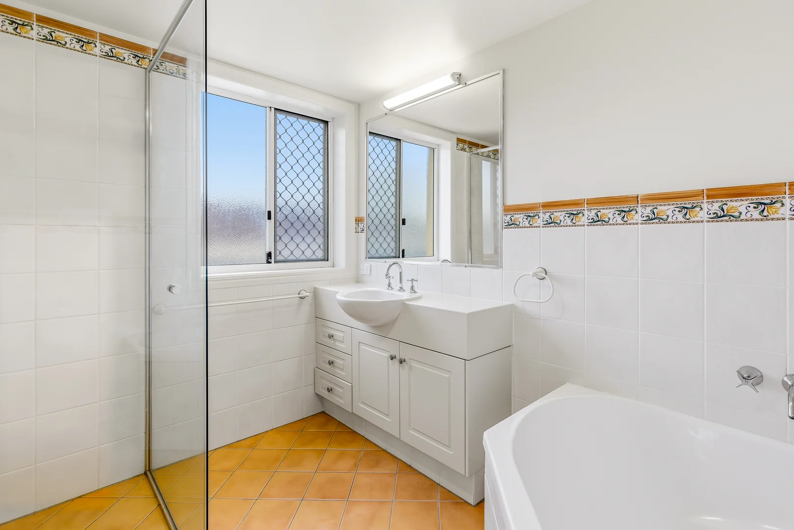 Additional image 6 of 3/37 Chelsea Avenue, Broadbeach QLD 4218