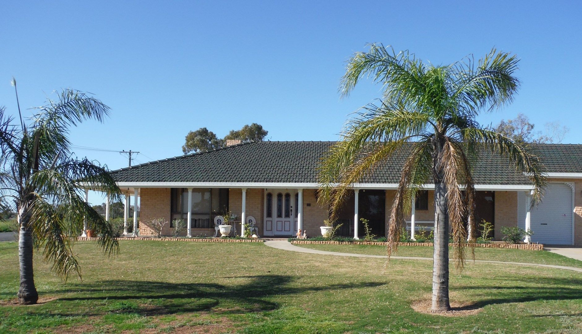 1 Brilliant Street, Lightning Ridge Property History & Address