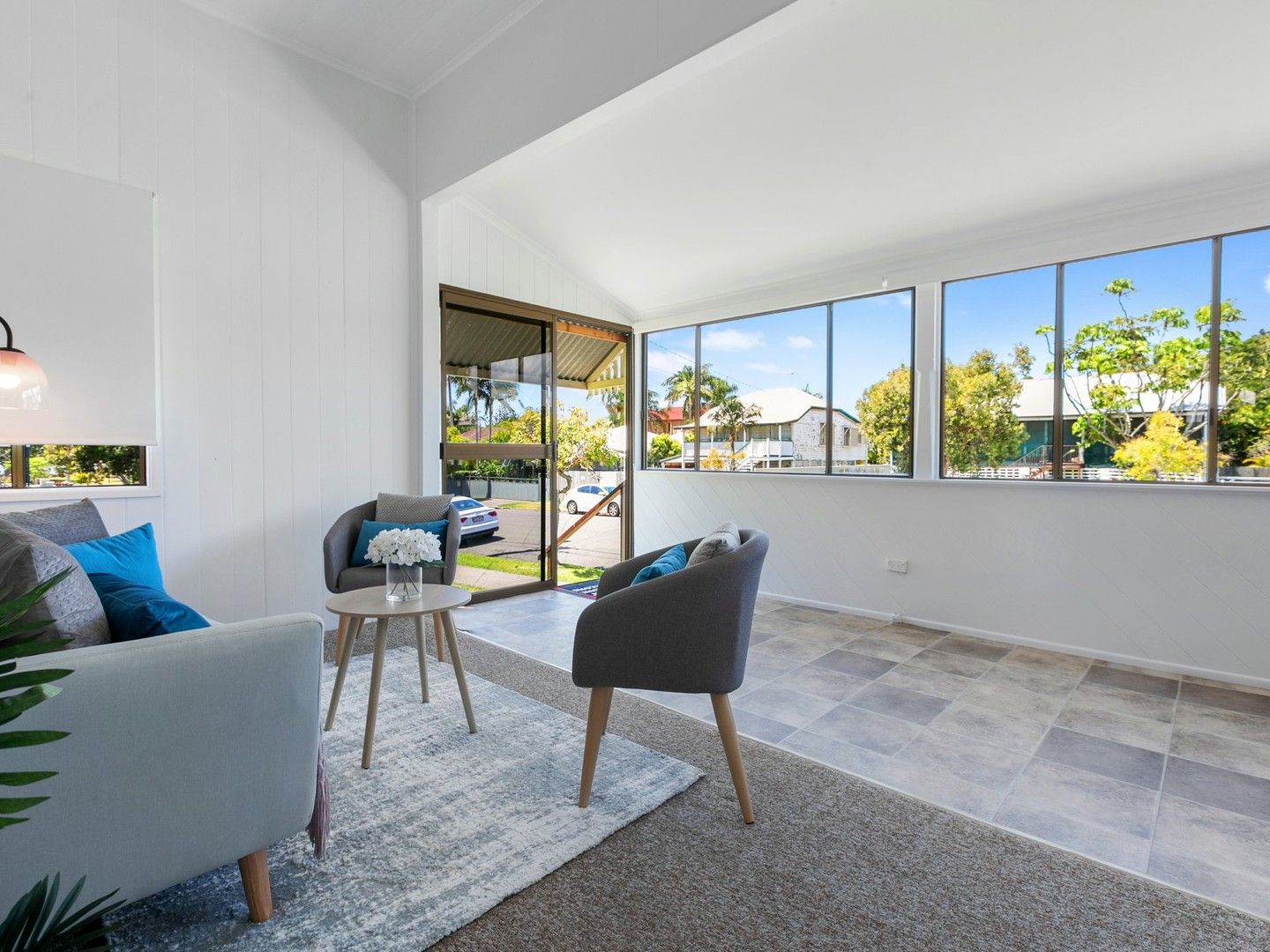 2 bedrooms House in 19 Charlotte Street WYNNUM QLD, 4178