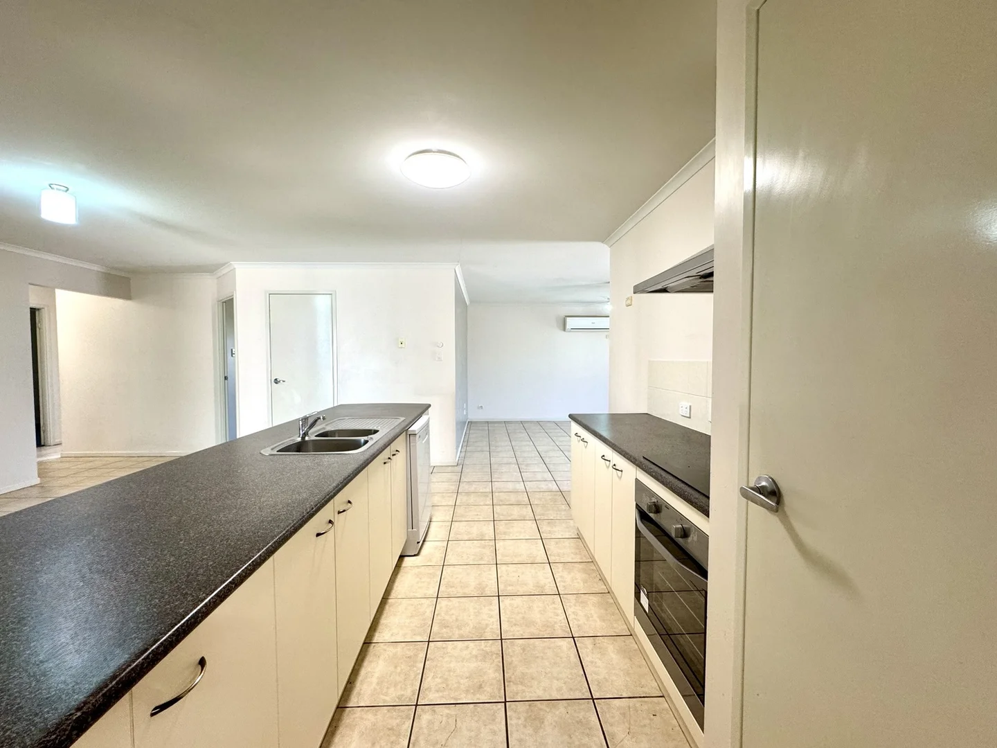 Additional image 5 of 44 YEATES Street, Moranbah QLD 4744