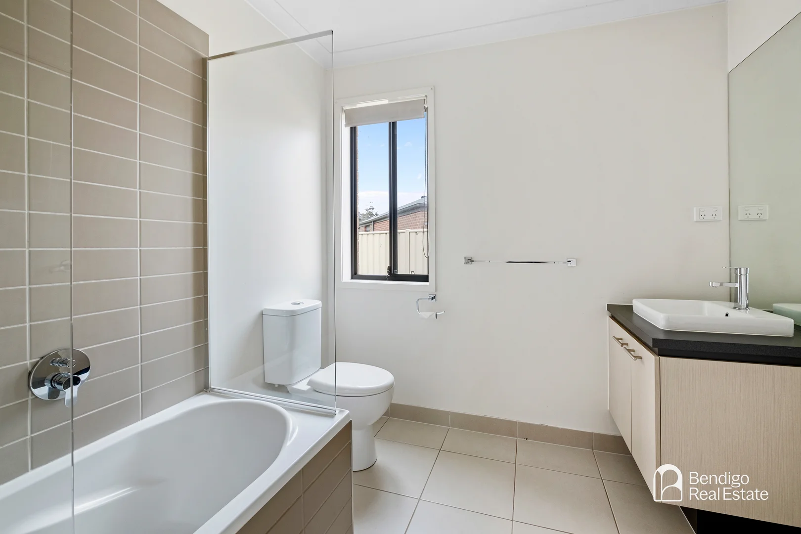 Additional image 3 of 17 Forbes Court, North Bendigo VIC 3550