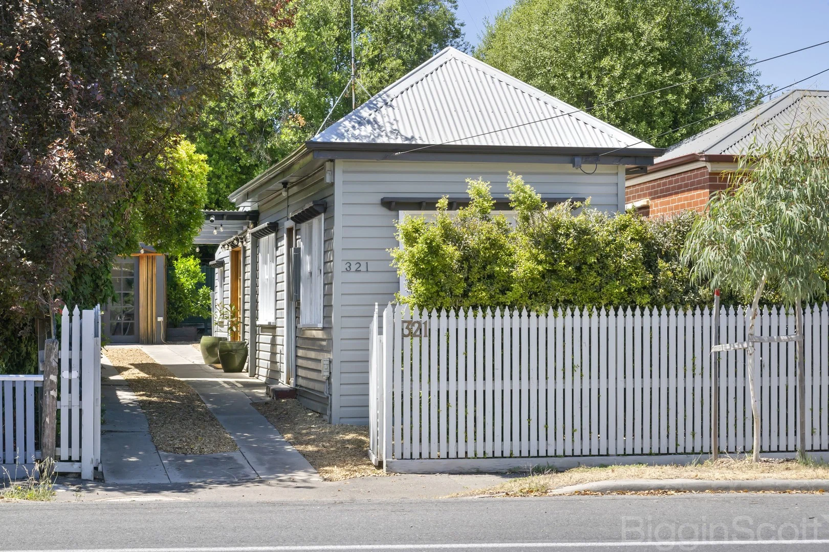 321 Main Road, Golden Point VIC 3350