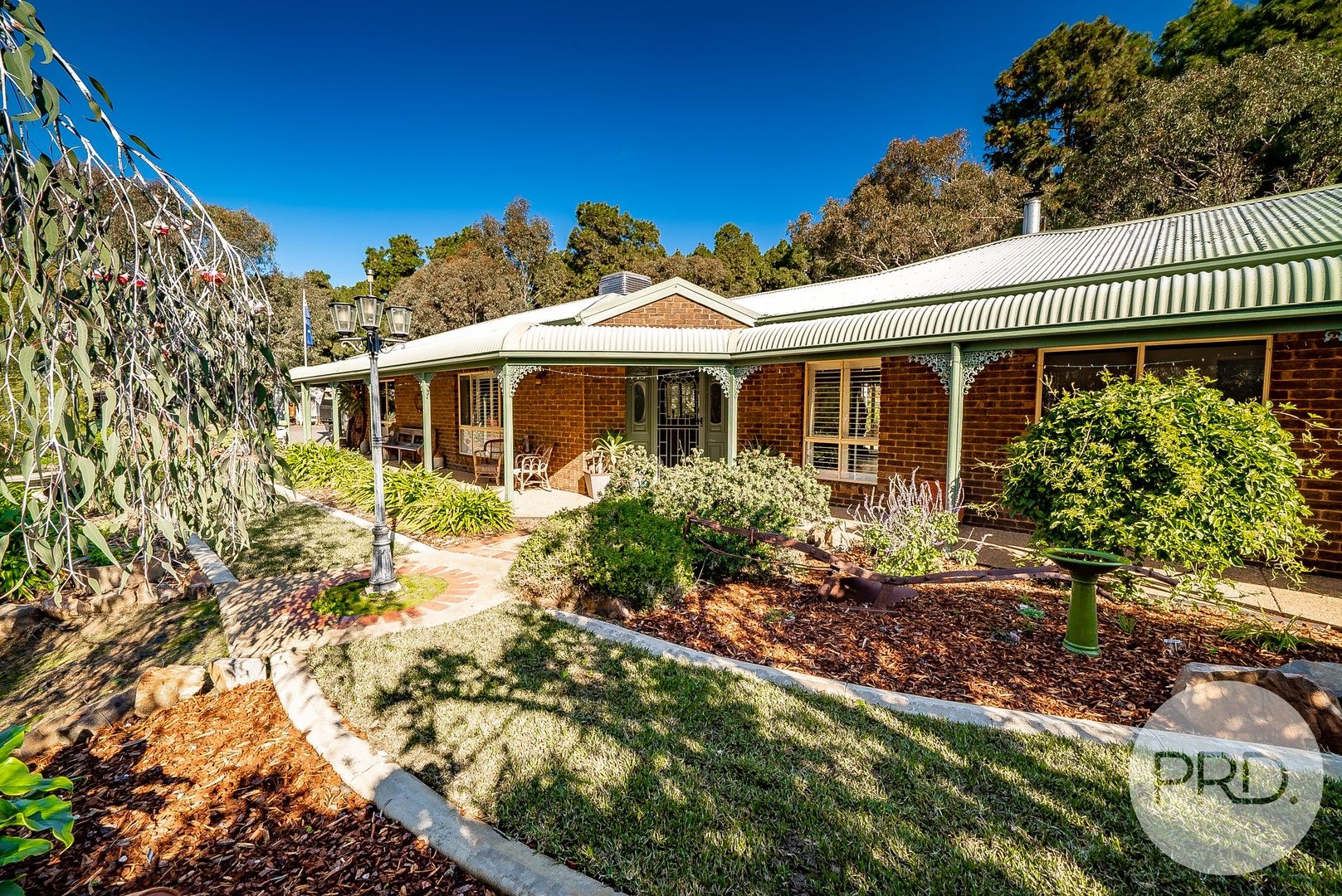 27 Henschke Avenue, San Isidore NSW 2650, Image 2