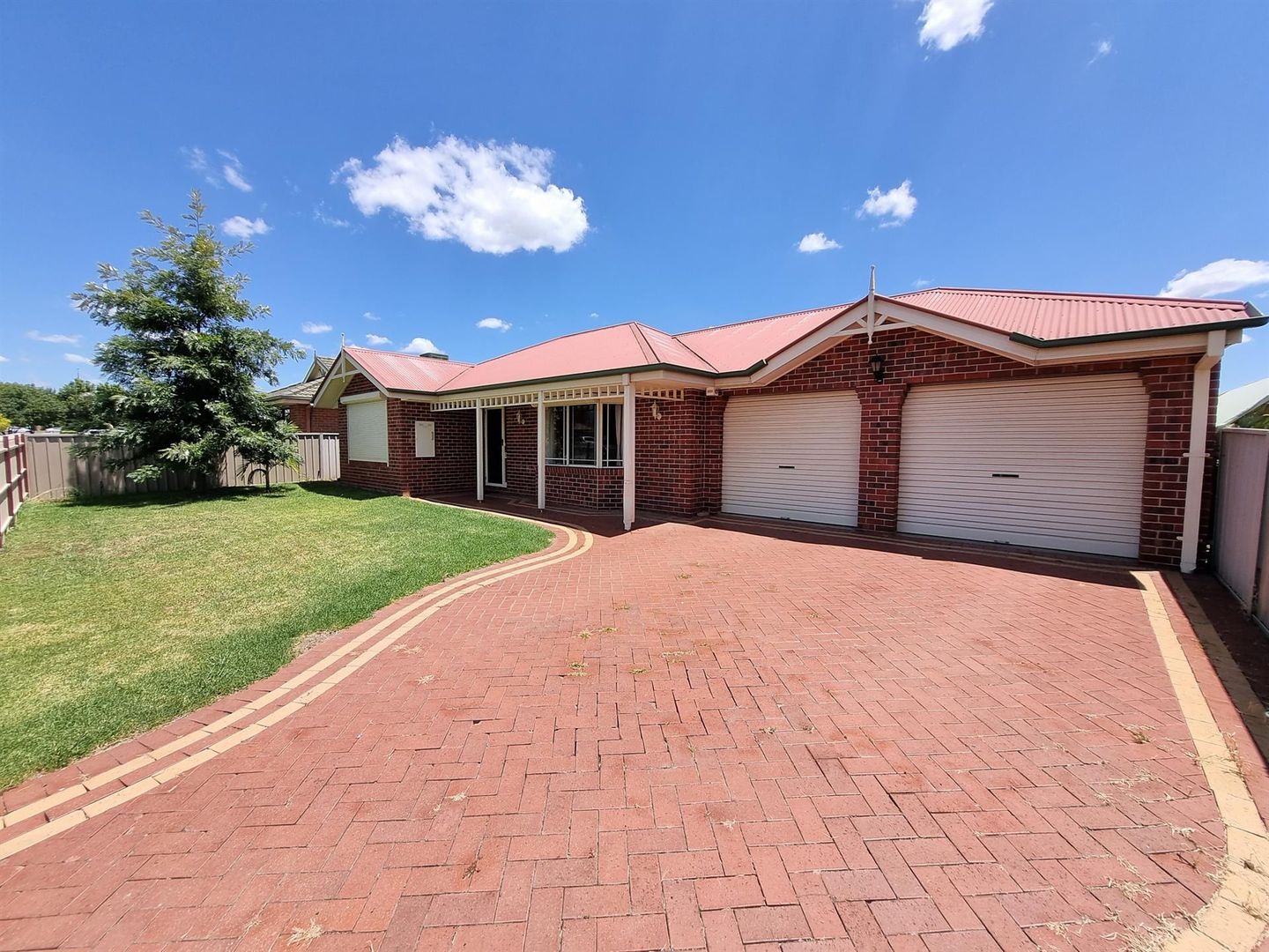 21 Dundee Drive, West Wodonga VIC 3690 House For Rent Domain