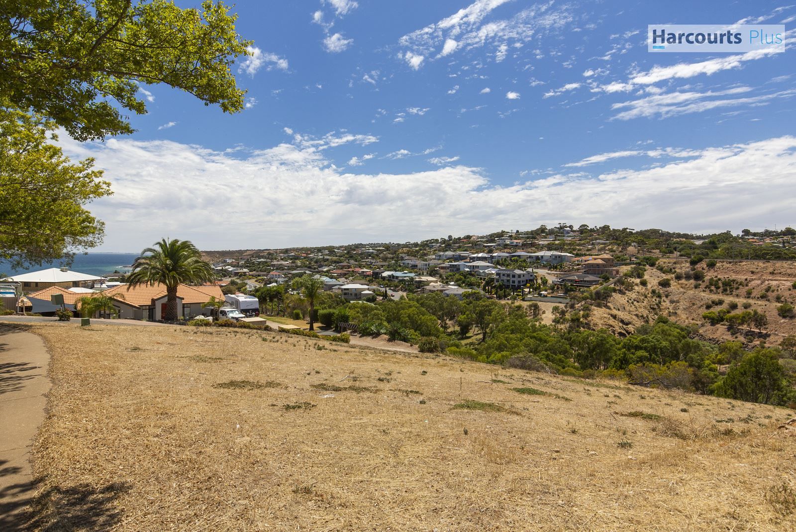 12 Freebairn Drive, Hallett Cove SA 5158, Image 2