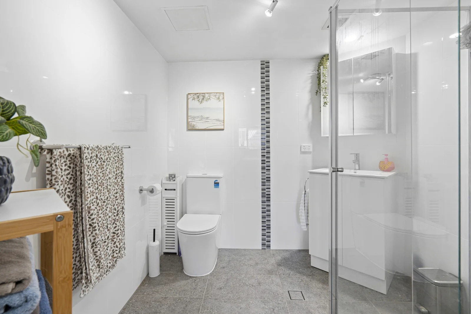 Additional image 4 of 6b/10 Marine Parade, Southport QLD 4215