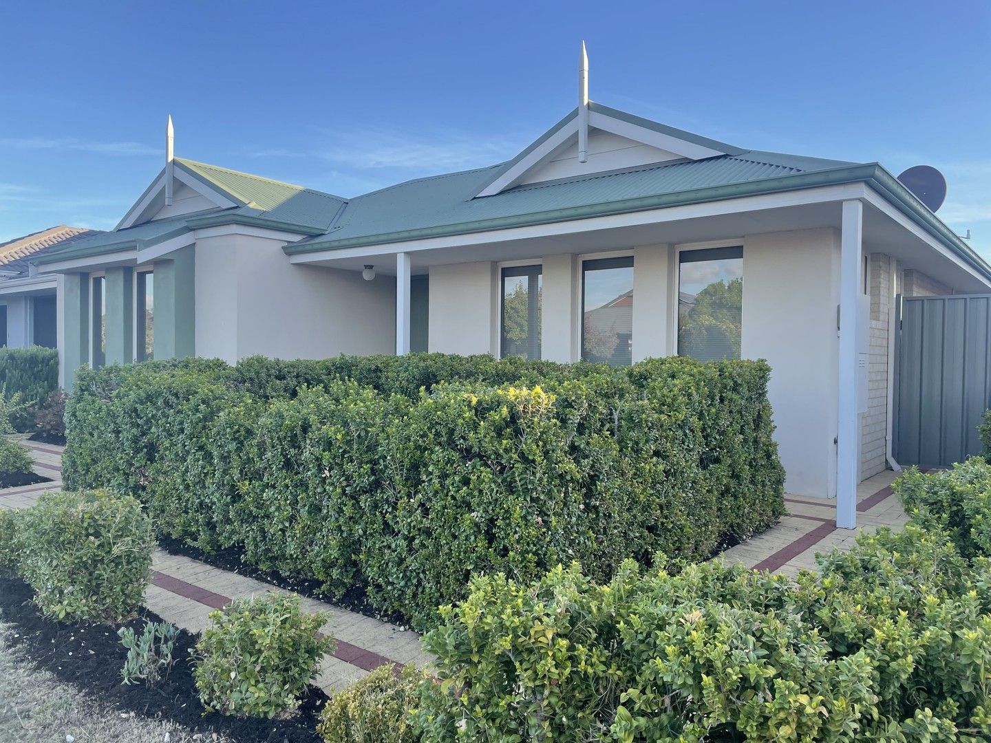 3 bedrooms House in 10 Sunbury Link WELLARD WA, 6170