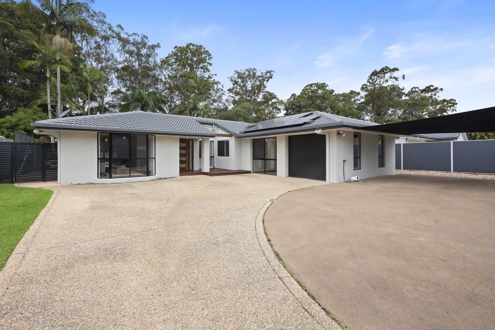 5 bedrooms House in 52 Deloraine Drive BUDERIM QLD, 4556