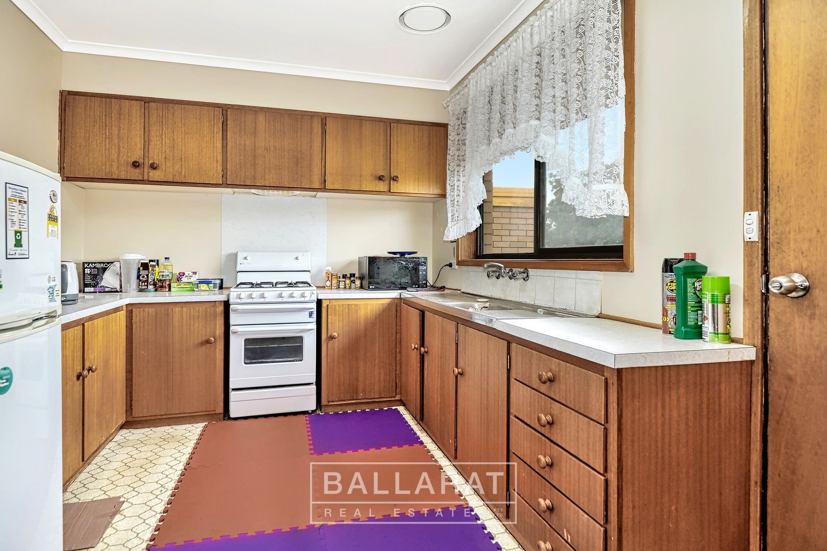 3/12 Lilley Street, Ballarat North VIC 3350, Image 2