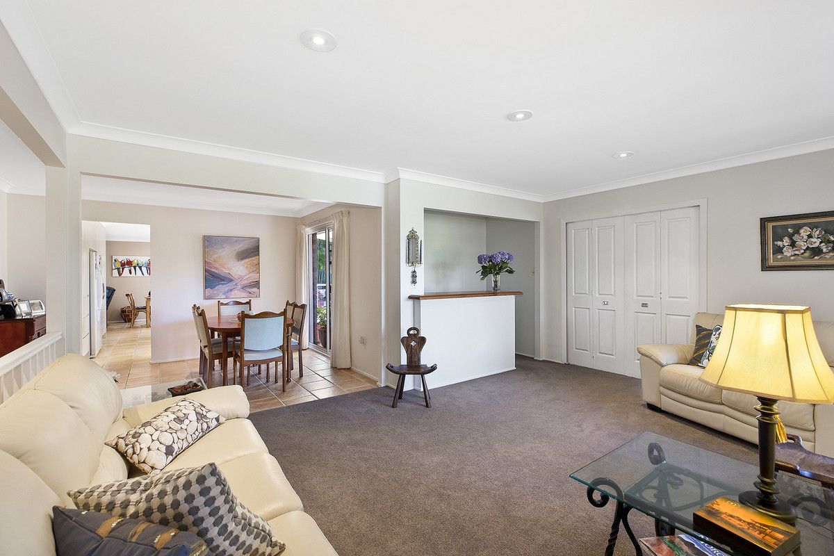 4 Letitia Close, Green Point NSW 2251, Image 2