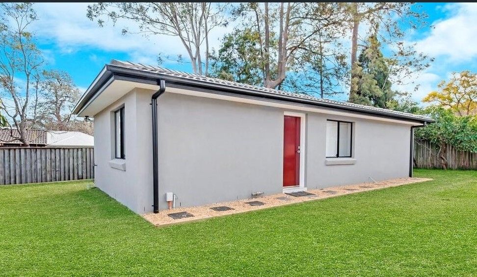 2 bedrooms House in 2a Daniel Avenue BAULKHAM HILLS NSW, 2153