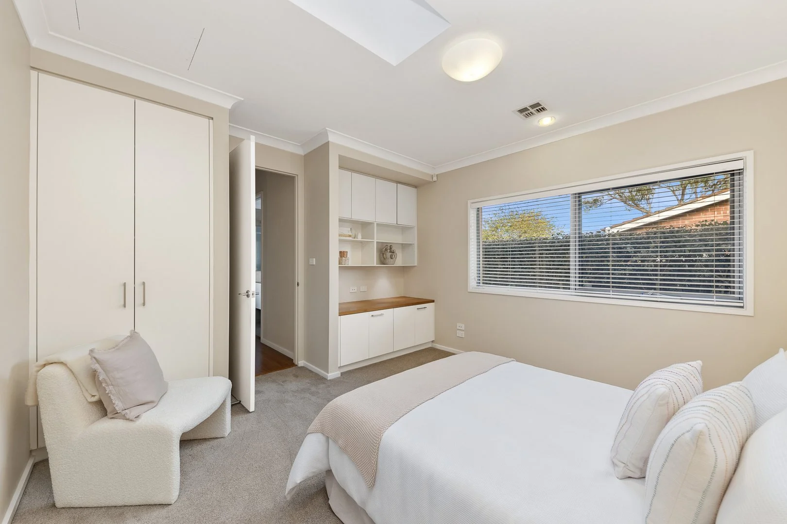 Additional image 30 of 10 Glossop Crescent, Campbell ACT 2612