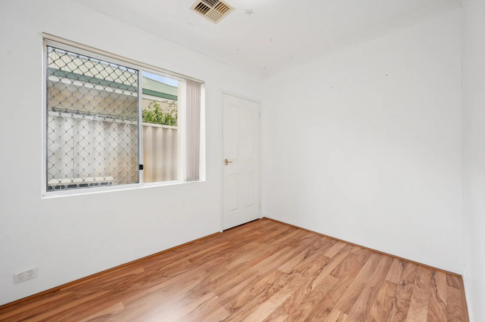 Additional image 13 of 219B Shepperton Rd, East Victoria Park WA 6101