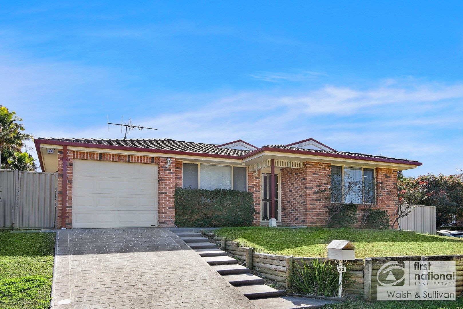 3 bedrooms House in 35 Sampson Crescent QUAKERS HILL NSW, 2763