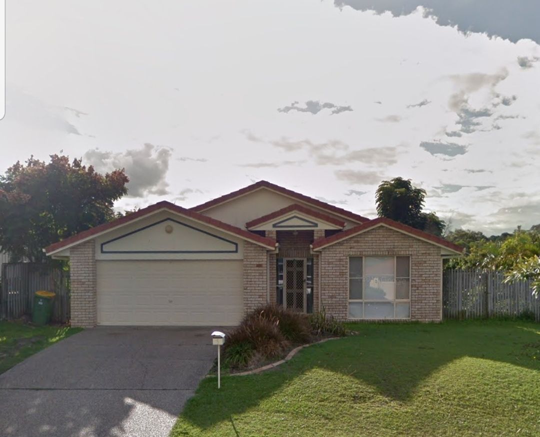 4 bedrooms House in 5 Antipodes Close PACIFIC PINES QLD, 4211