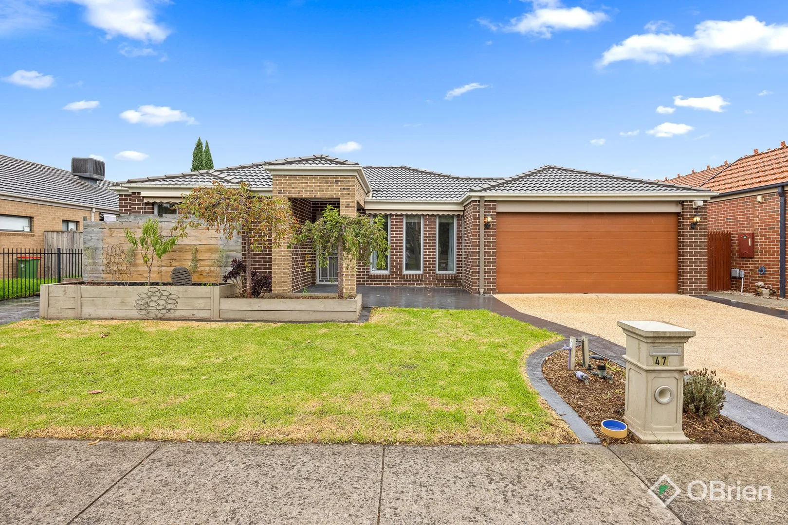 47 Mountainview Boulevard, Cranbourne North VIC 3977