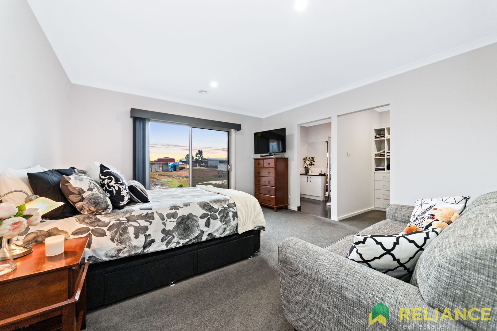 4 Pelican Point, Hopetoun Park VIC 3340, Image 2