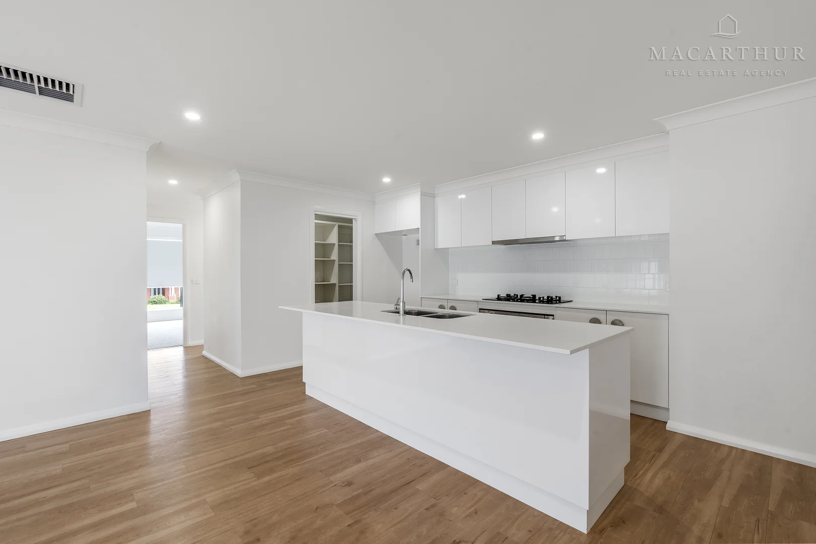 Additional image 4 of 163 Valencia Drive, Gobbagombalin NSW 2650