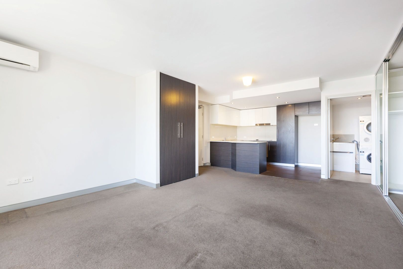 210/403 Newcastle Street, Northbridge WA 6003, Image 2