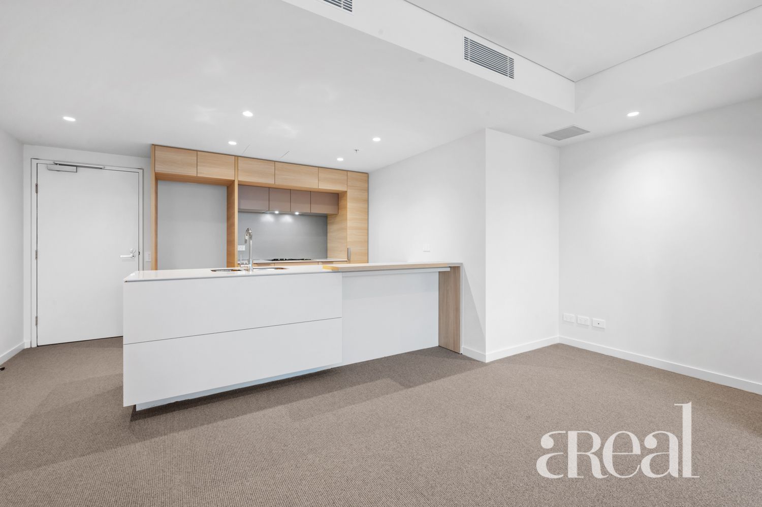 2 bedrooms Apartment / Unit / Flat in 1703/103 South Wharf Drive DOCKLANDS VIC, 3008