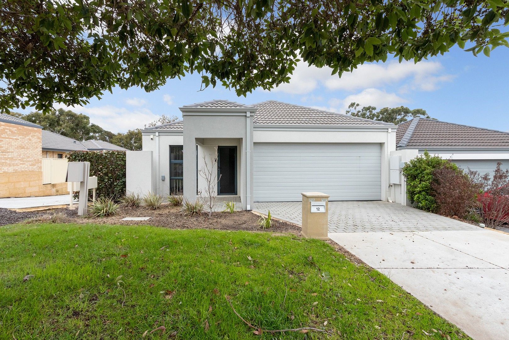 4 bedrooms House in 12 Duke Street BENTLEY WA, 6102