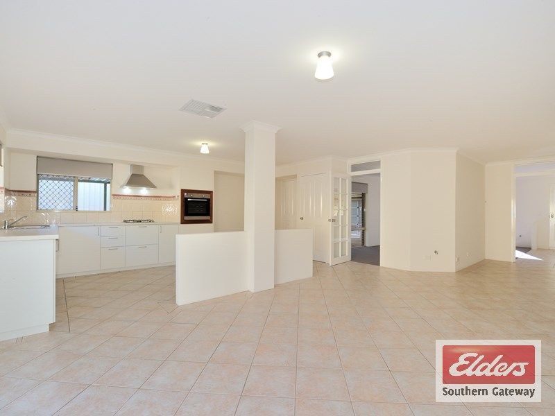 37 Roscommon Crescent, Orelia WA 6167, Image 1