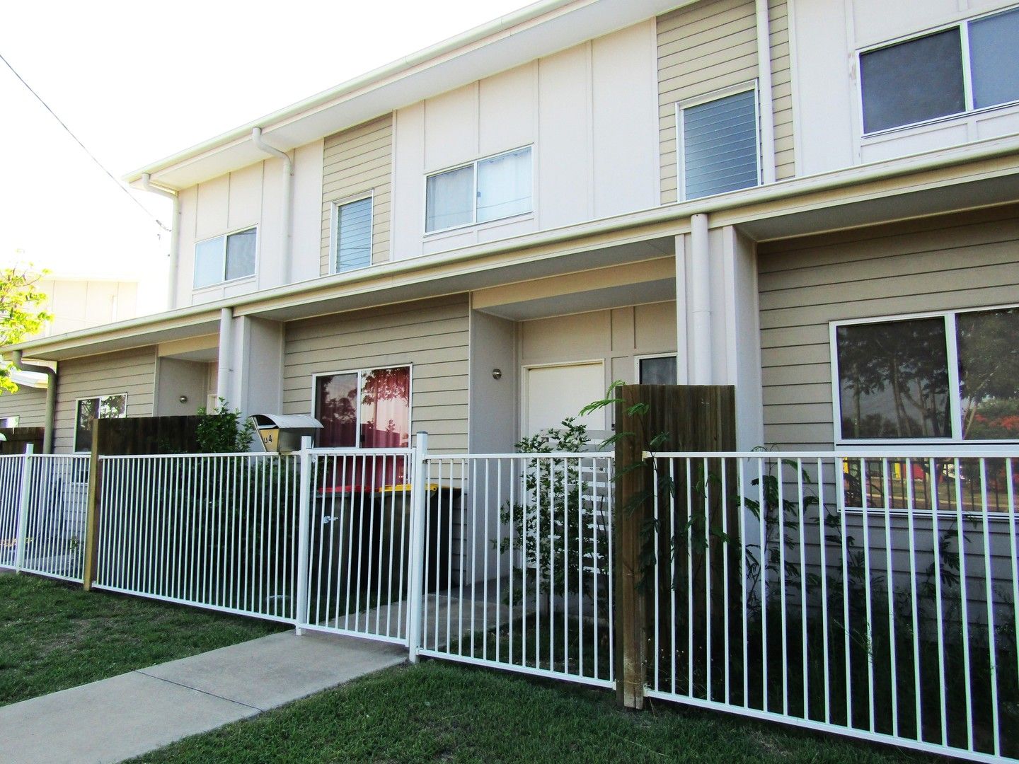 4/6 - 10 Arthur Street, Blackwater QLD 4717, Image 0