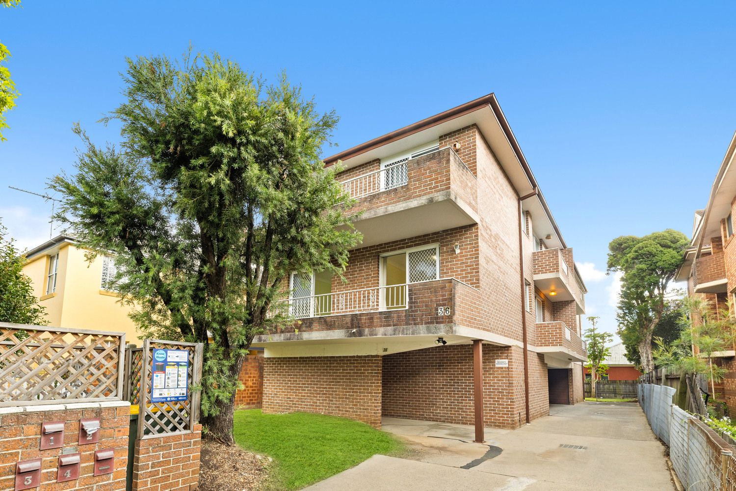 2 bedrooms Apartment / Unit / Flat in 2/36 Wigram Street HARRIS PARK NSW, 2150