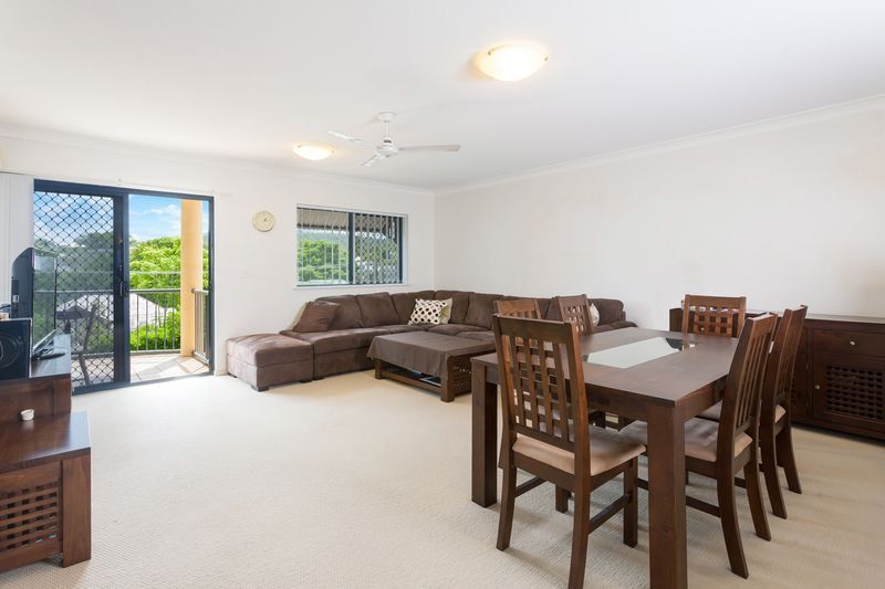 2/52 York Street, Indooroopilly QLD 4068, Image 2