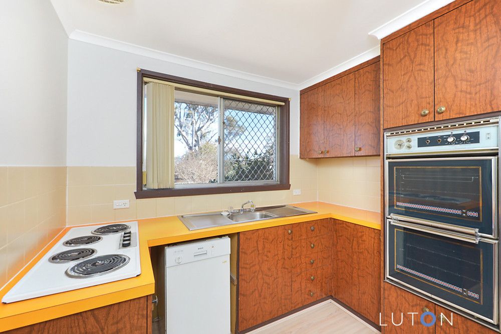 107 Livingston Avenue, Kambah ACT 2902, Image 2