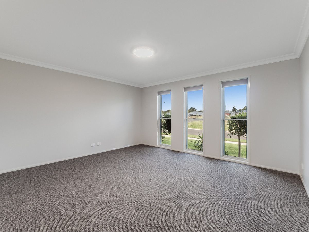 2 Sandford Crescent, Torrington QLD 4350, Image 1