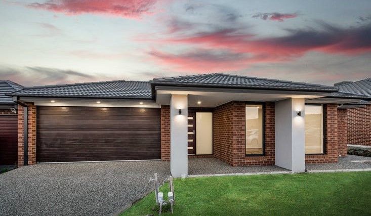 4 bedrooms House in 11 Oriel Road DONNYBROOK VIC, 3064