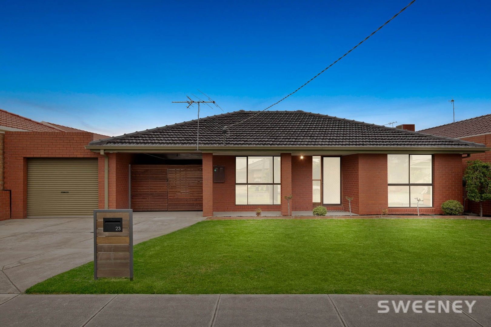 3 bedrooms House in 23 Knightsbridge Avenue ALTONA MEADOWS VIC, 3028