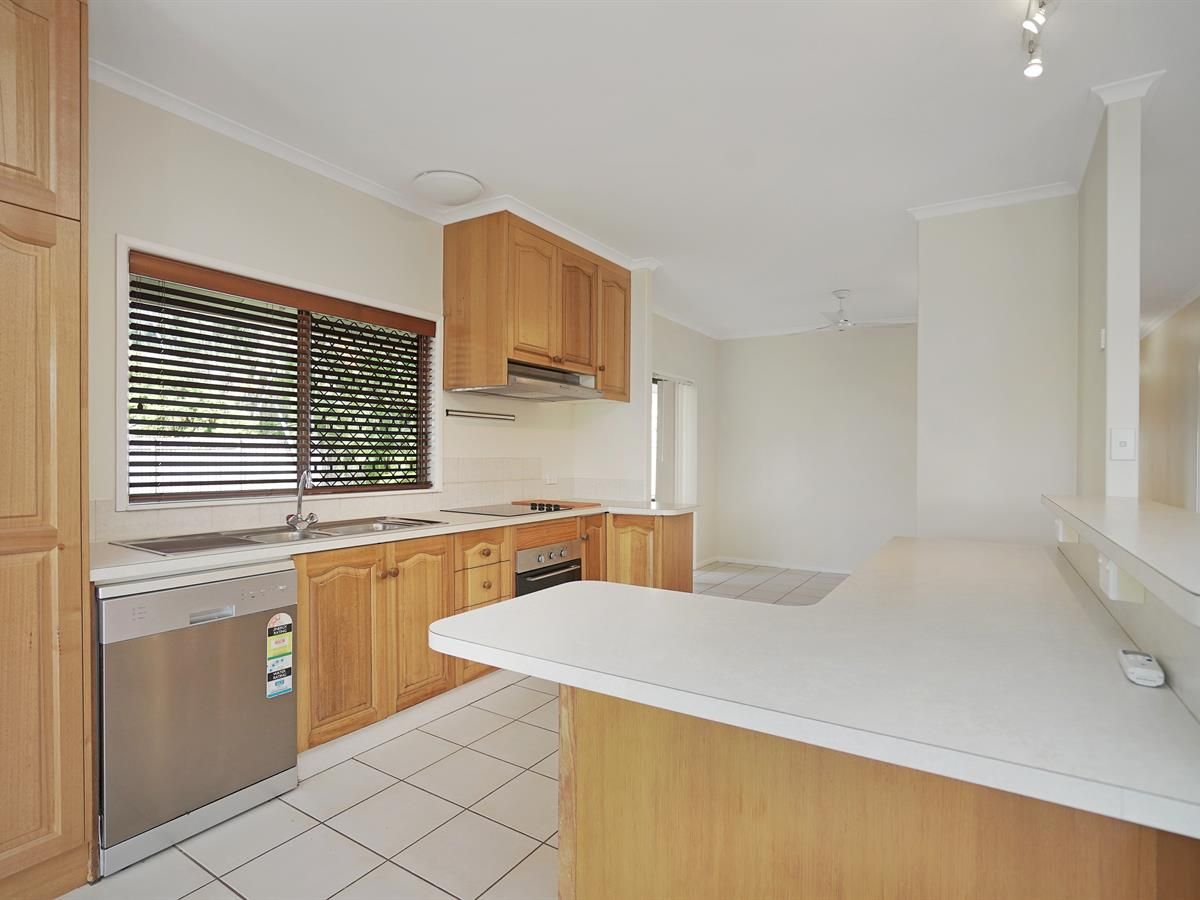 7 Clohesy Court, Kanimbla QLD 4870, Image 2