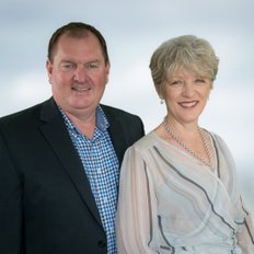 Rob and Gillian Dargusch, Sales representative