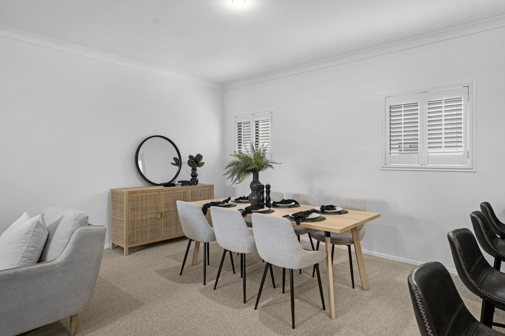 4/2 Tourangeau Crescent, Varsity Lakes QLD 4227, Image 2