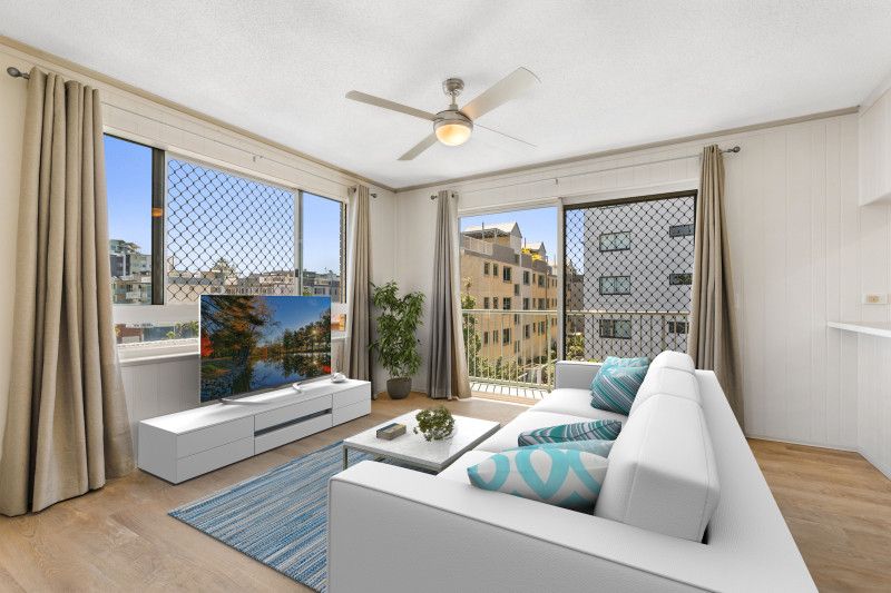 15/33 Burgess St, Kings Beach QLD 4551, Image 2