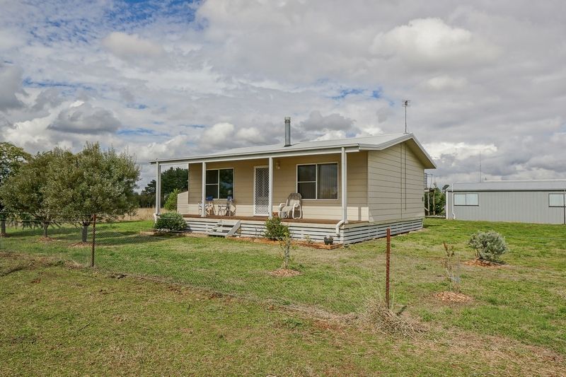 737 Forest Reefs Road, FOREST REEFS NSW 2798, Image 0