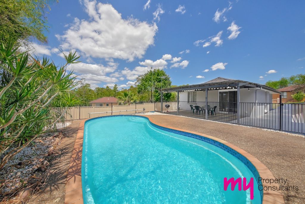 4 Gaspard Place, Ambarvale NSW 2560, Image 1
