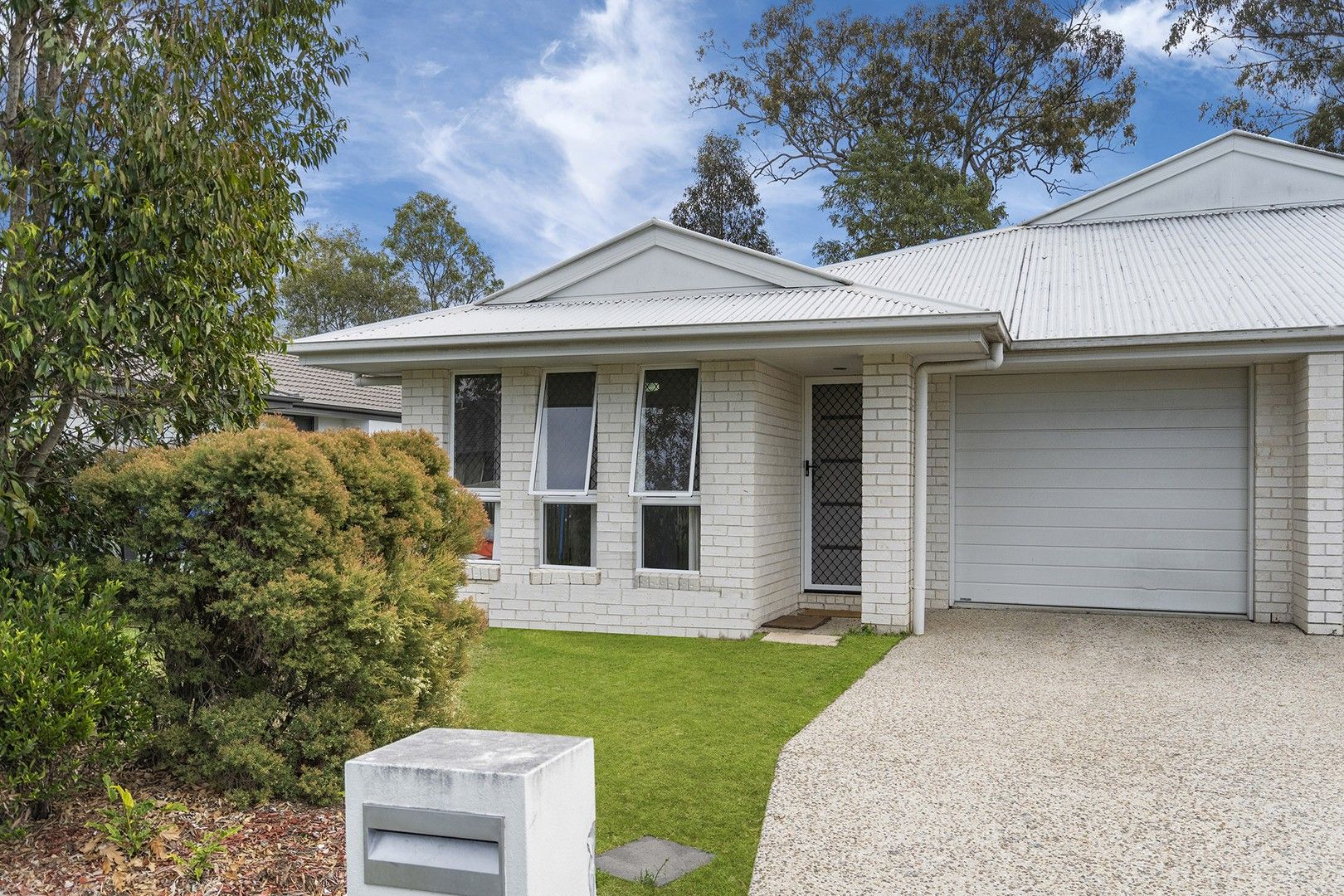 3 bedrooms Apartment / Unit / Flat in 1/8 Territory Street BANNOCKBURN QLD, 4207