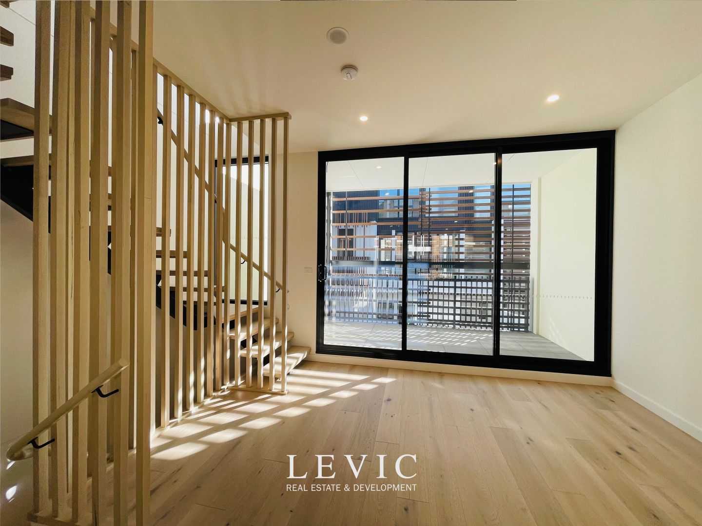13-68-walpole-street-kew-vic-3101-townhouse-for-rent-domain