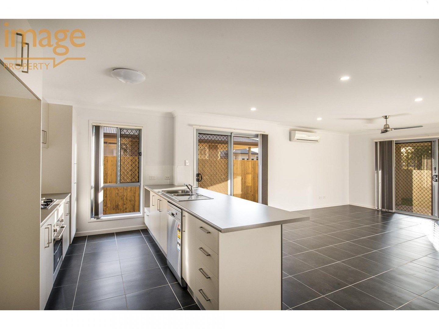 3 bedrooms Apartment / Unit / Flat in 2/53 Lagoon Rd BURPENGARY QLD, 4505