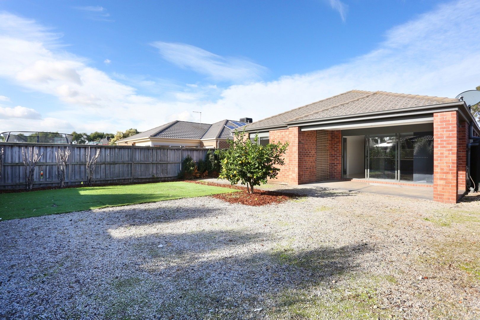 4 bedrooms House in 48 Tobin Way LYNDHURST VIC, 3975