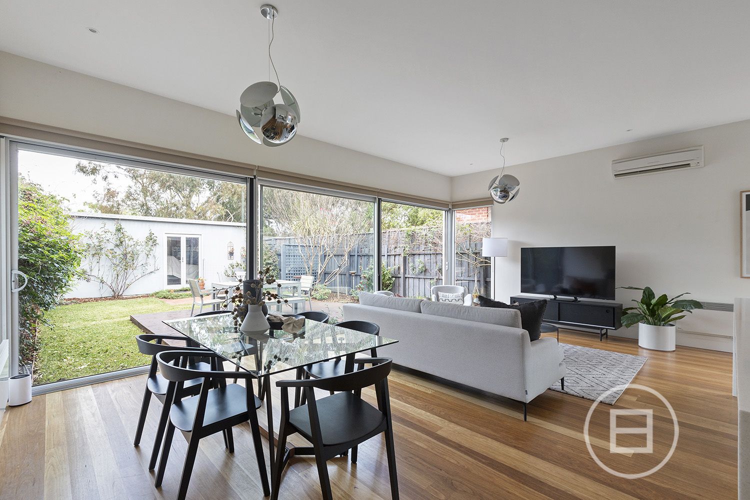 9 Wave Street, Elwood VIC 3184, Image 2