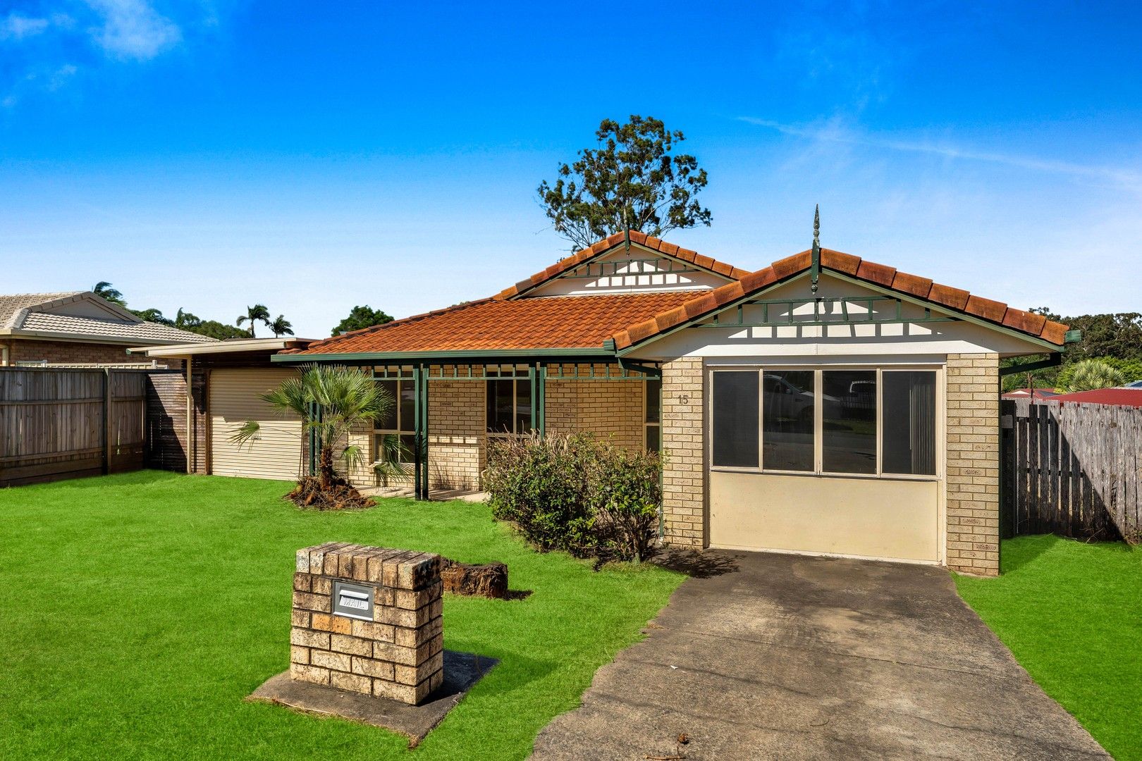 4 bedrooms House in 15 Mareeba Court BORONIA HEIGHTS QLD, 4124