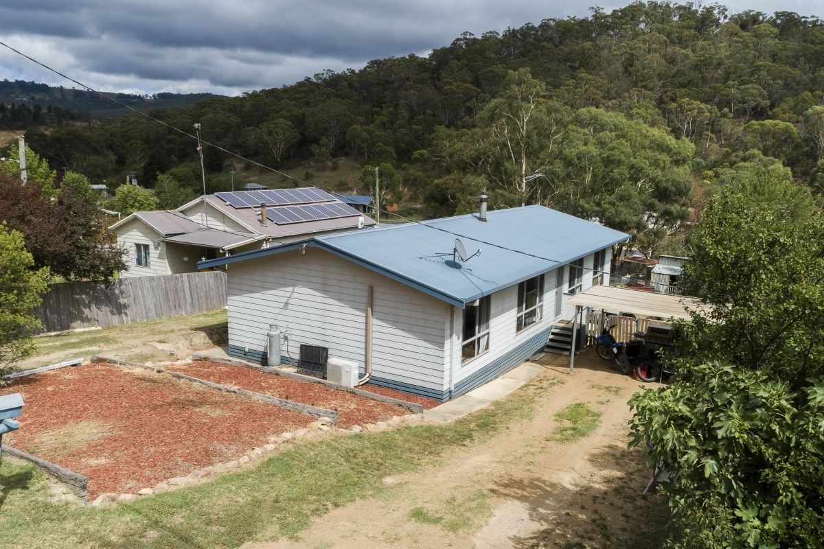 21 Schardt Street, Captains Flat Property History & Address Research