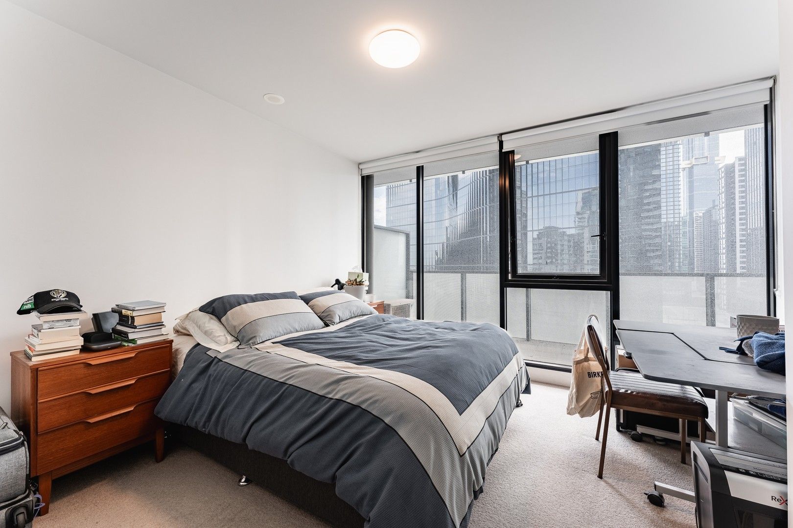 1 bedrooms Apartment / Unit / Flat in 1404/46-50 Haig Street SOUTHBANK VIC, 3006