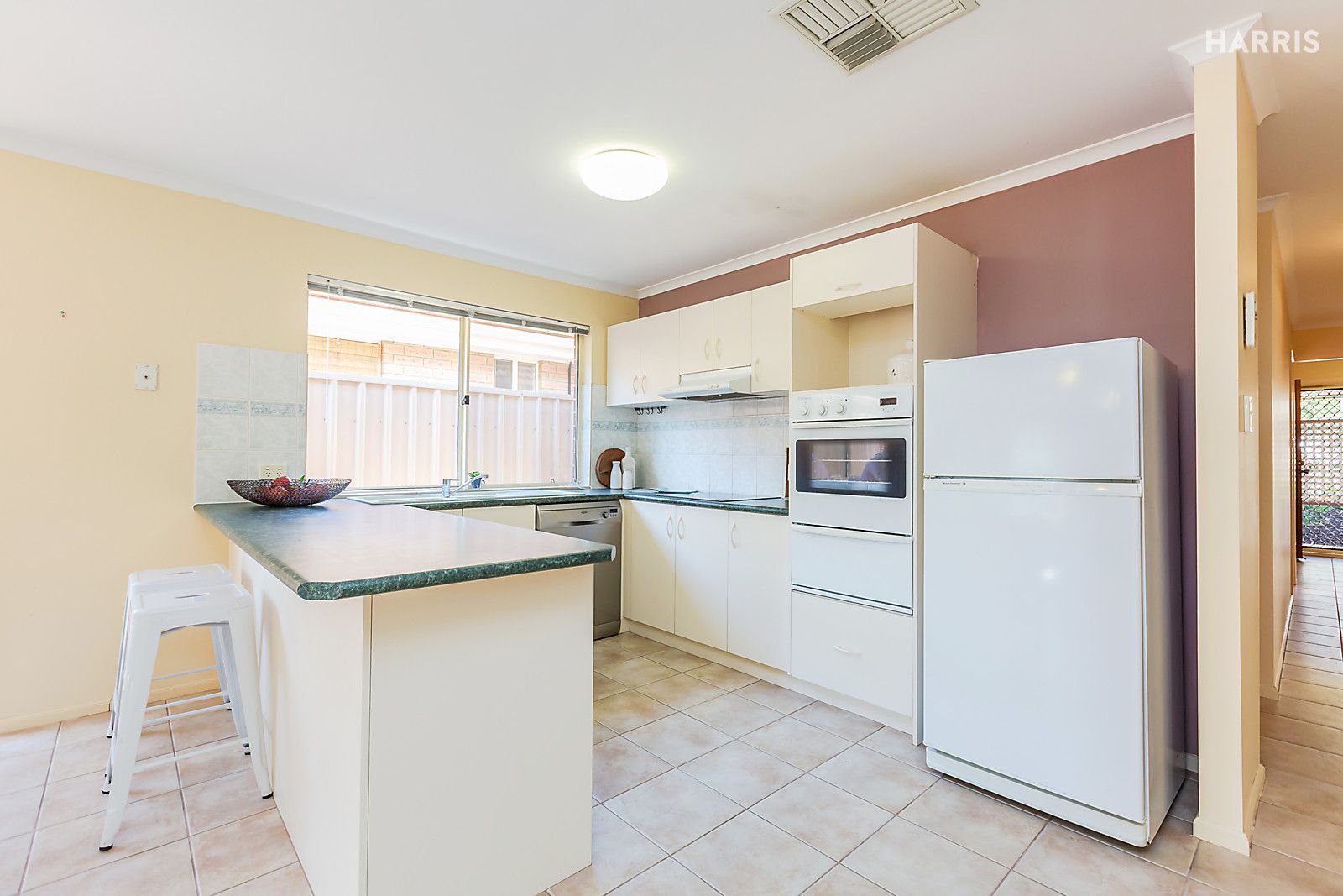 11 Lynton Avenue, Mitchell Park SA 5043, Image 2