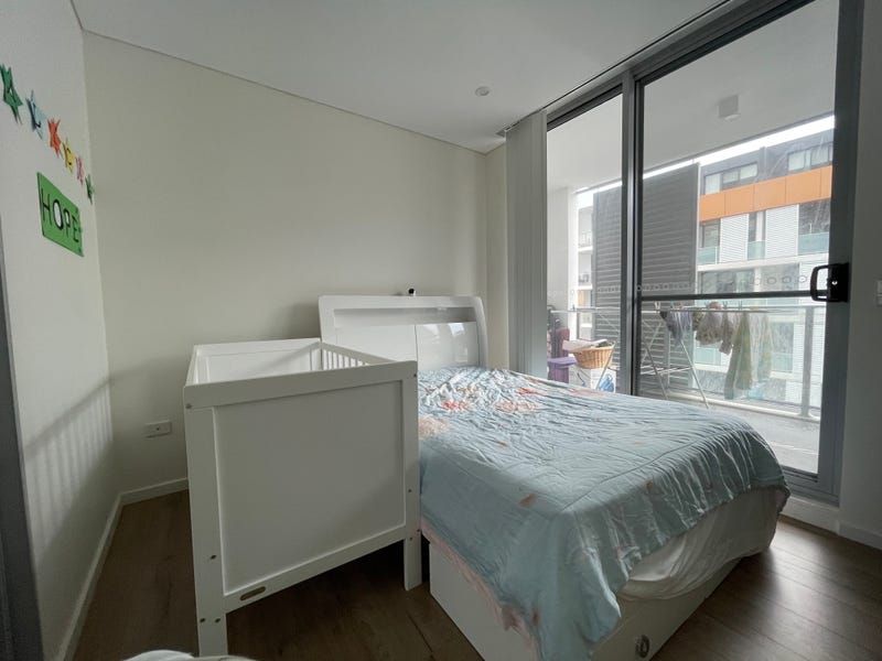 1 bedrooms Apartment / Unit / Flat in 602/11 Willis Street WOLLI CREEK NSW, 2205